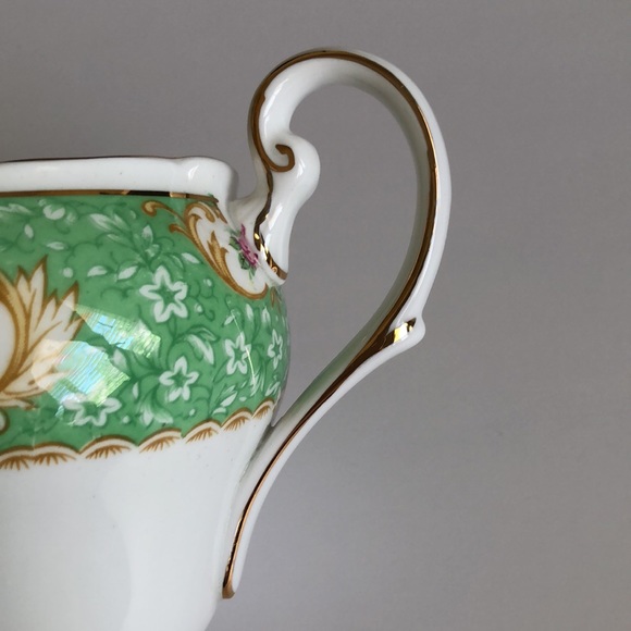 Royal Standard Fine Bone China Milk Jug Or Creamer/ Cynthia Pattern/ England - Picture 8 of 10